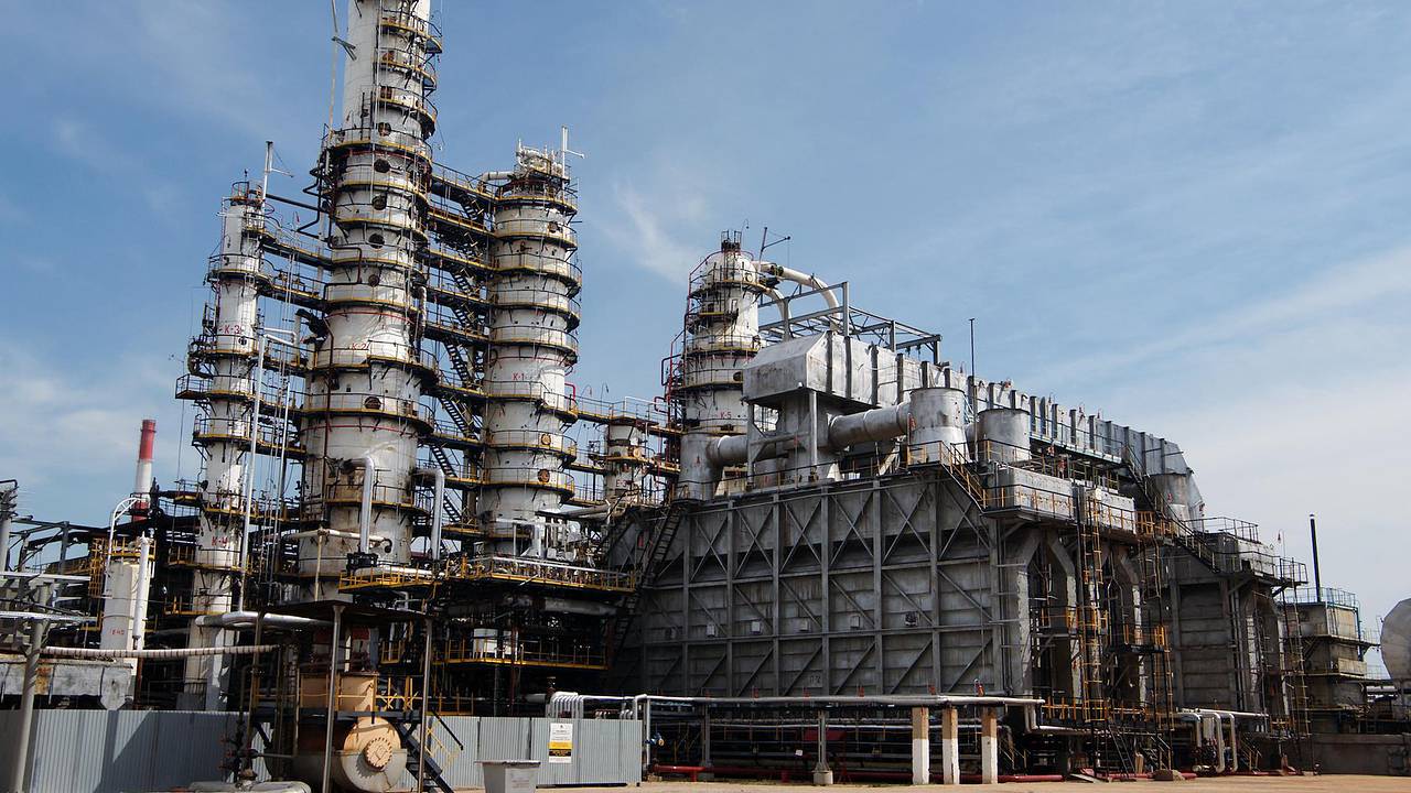 На Дальнем Востоке захотели построить новые заводы по переработке нефти На Дальнем Востоке захотели построить новые заводы по переработке нефти