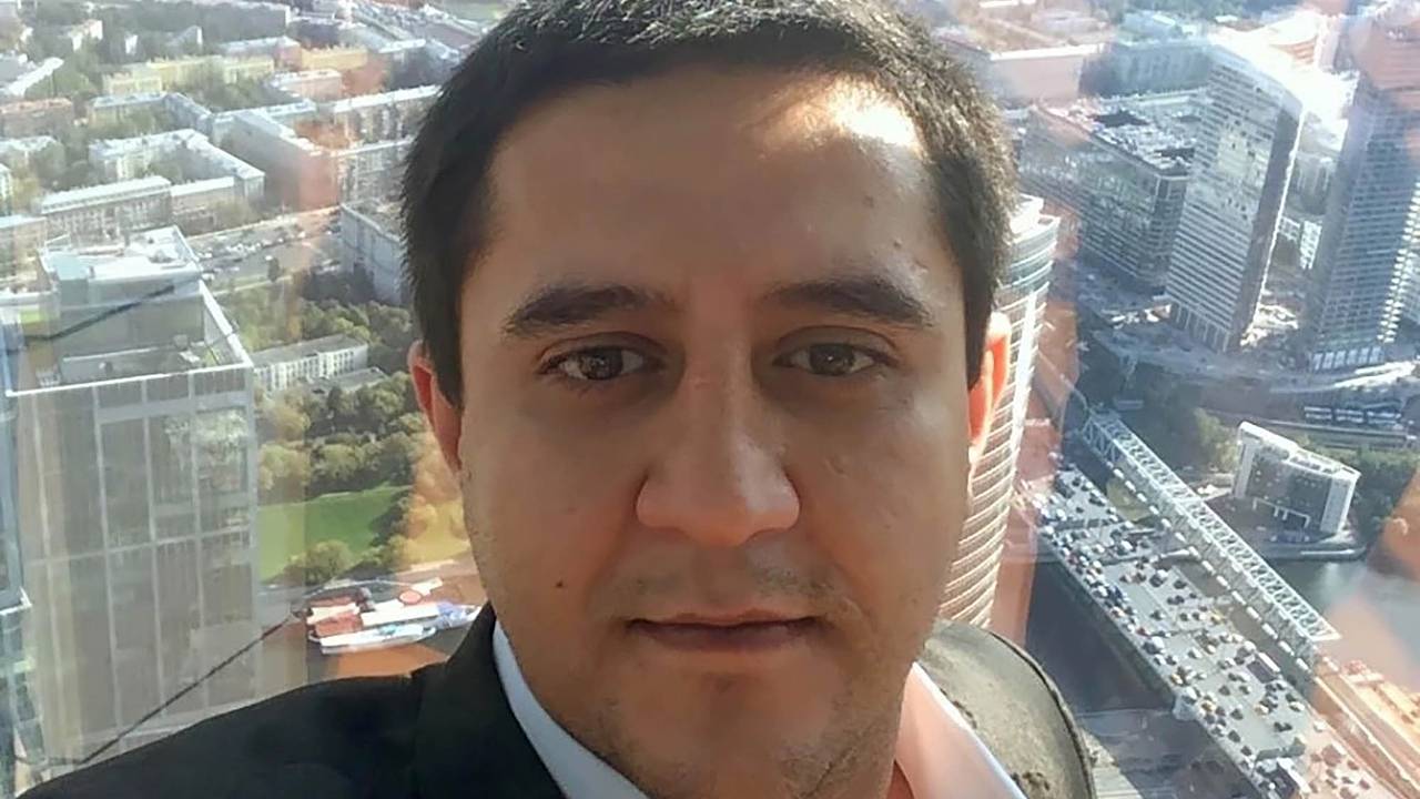 «Костюмы, бороды, машина с мигалкой и багажник». Как в России отреагировали на похищение бизнес-тренера в центре Москвы? «Костюмы, бороды, машина с мигалкой и багажник». Как в России отреагировали на похищение бизнес-тренера в центре Москвы?