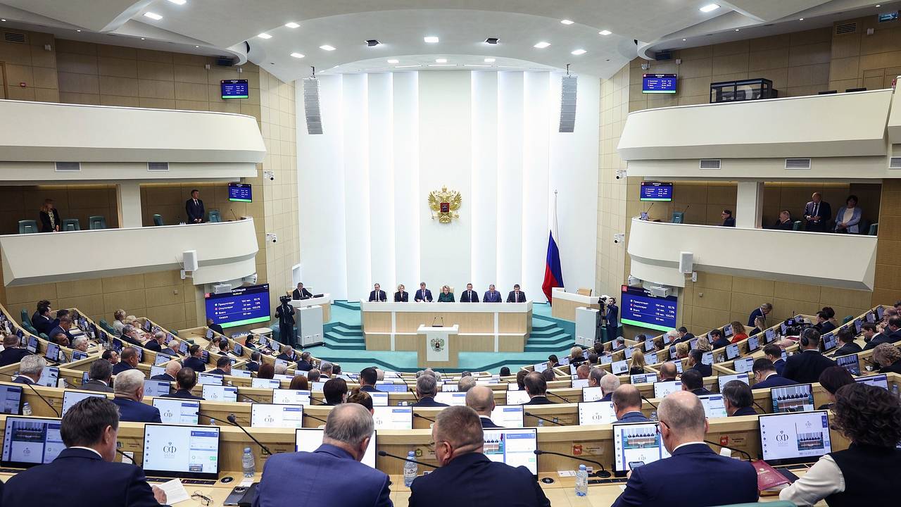 Совфед одобрил штрафы до полумиллиона рублей за продажу детям ряда напитков Совфед одобрил штрафы до полумиллиона рублей за продажу детям ряда напитков