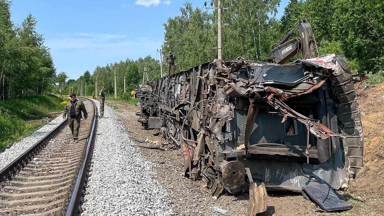 Путин обратился к пострадавшим при терактах в Брянской и Курской областях Путин обратился к пострадавшим при терактах в Брянской и Курской областях