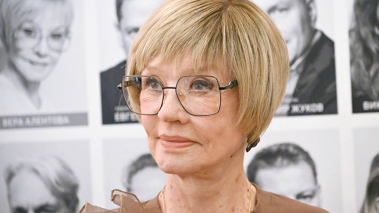 Семья Веры Алентовой отреагировала на слухи об операции у актрисы Семья Веры Алентовой отреагировала на слухи об операции у актрисы