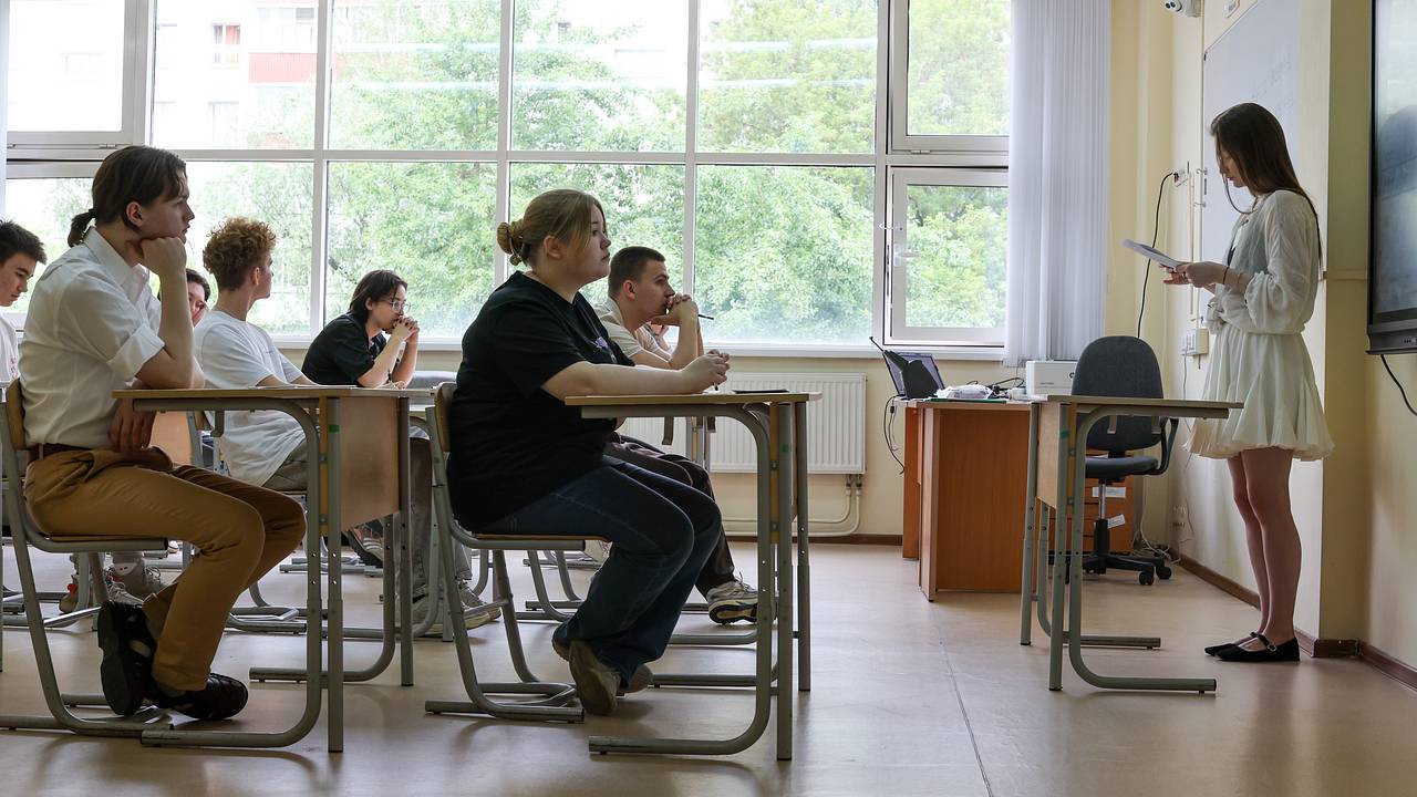 В Госдуме раскритиковали идею платить школьникам за успешную сдачу ЕГЭ В Госдуме раскритиковали идею платить школьникам за успешную сдачу ЕГЭ