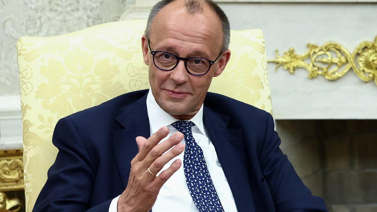 Мерц призвал усилить давление на Россию совместно с США Мерц призвал усилить давление на Россию совместно с США