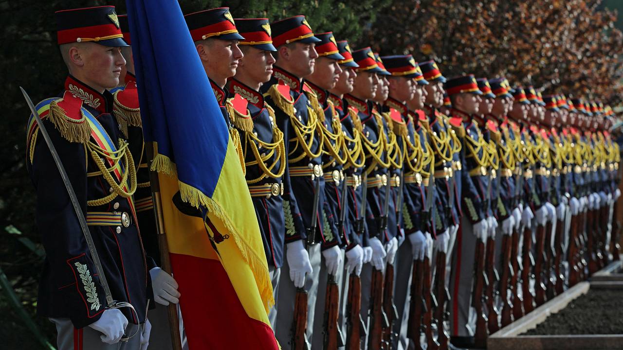 В Молдавии захотели выдавать оружие чиновникам без разрешения В Молдавии захотели выдавать оружие чиновникам без разрешения