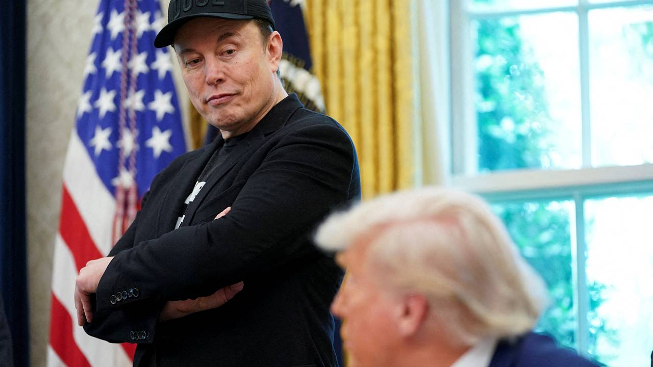 Политолог указал на тревожный для Трампа вывод после конфликта с Маском Политолог указал на тревожный для Трампа вывод после конфликта с Маском