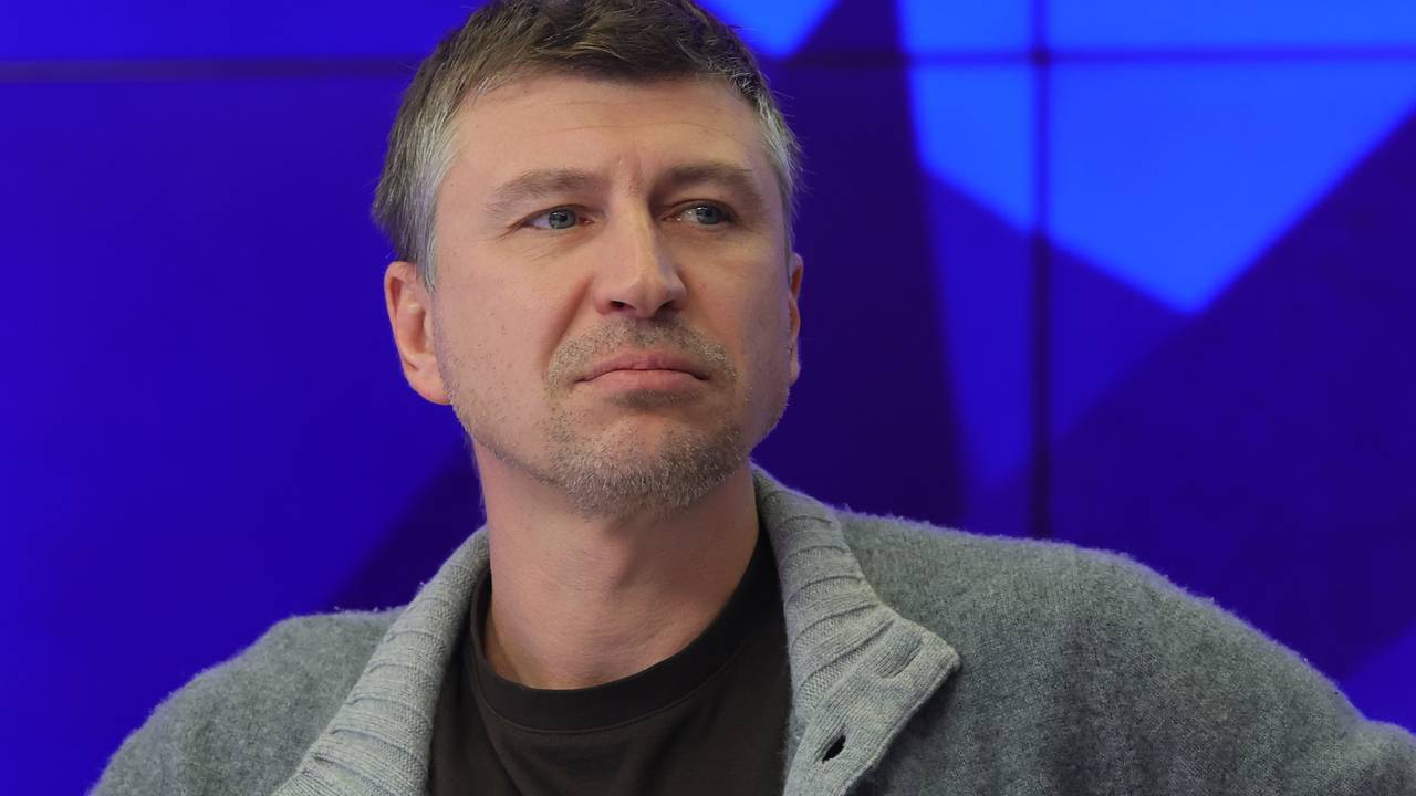 Ягудин раскрыл отношение к смене гражданства российским фигуристами Ягудин раскрыл отношение к смене гражданства российским фигуристами