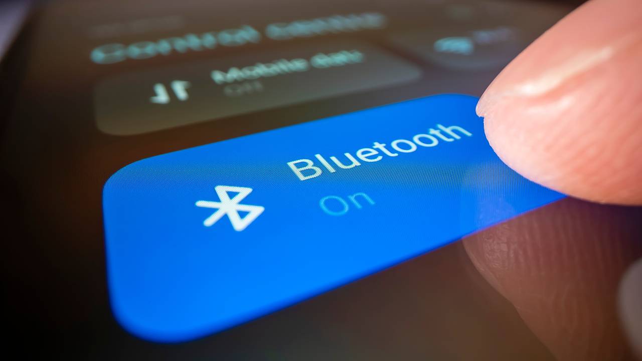 Названы две причины отключать Bluetooth в смартфоне Названы две причины отключать Bluetooth в смартфоне