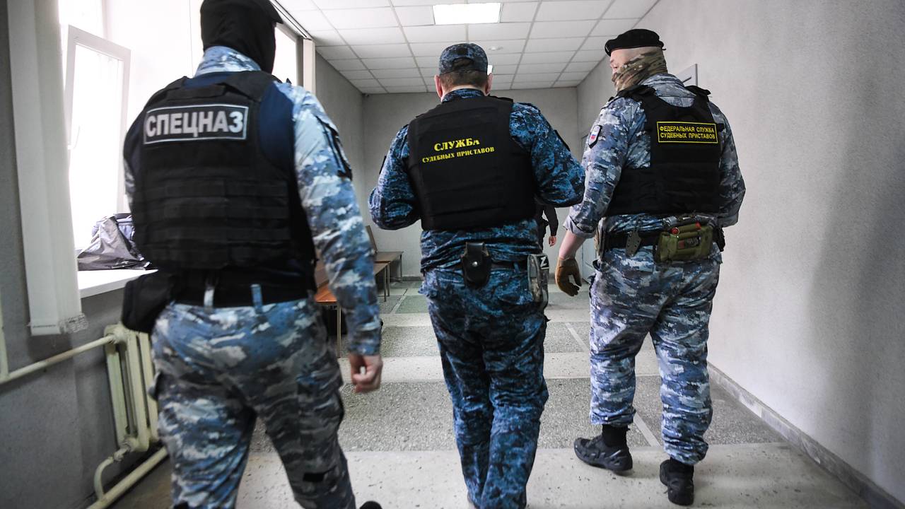 Россиян захотели штрафовать в сто раз строже за один вид нарушений Россиян захотели штрафовать в сто раз строже за один вид нарушений