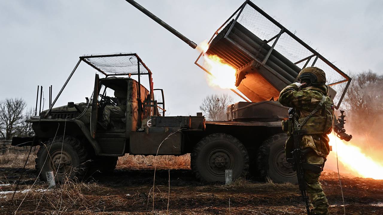 ВС России нанесли удар по буровой установке ВСУ в Черном море ВС России нанесли удар по буровой установке ВСУ в Черном море