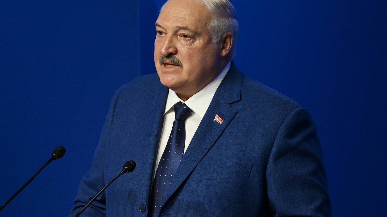 Лукашенко рассказал о пользе диктатуры Лукашенко рассказал о пользе диктатуры
