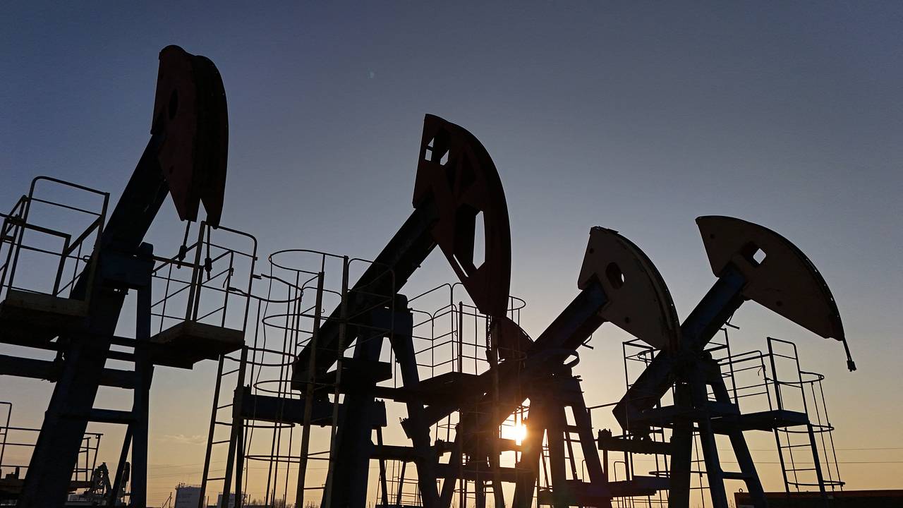 Стоимость нефти подскочила до максимума за полтора месяца Стоимость нефти подскочила до максимума за полтора месяца
