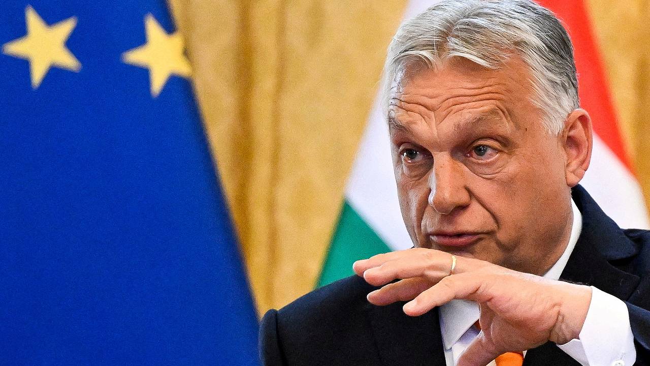 Орбан упрекнул Зеленского в неблагодарности Орбан упрекнул Зеленского в неблагодарности