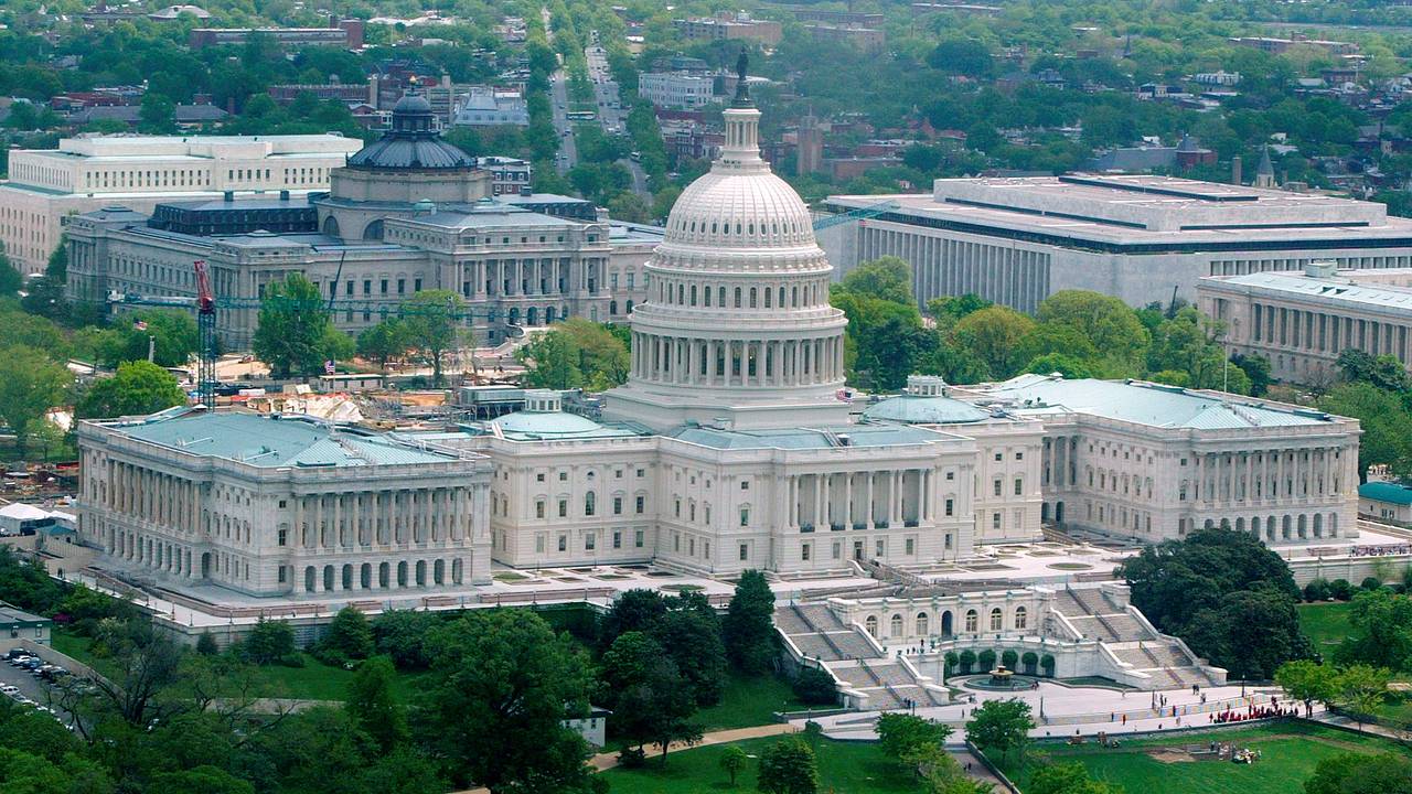 Трамп захотел запретить въезд в США гражданам еще 36 стран Трамп захотел запретить въезд в США гражданам еще 36 стран