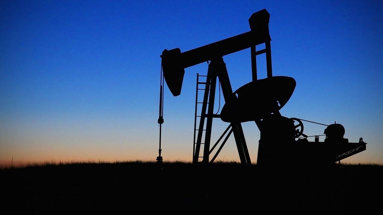 Ценам на нефть предсказали рост до 130 долларов за баррель при одном условии Ценам на нефть предсказали рост до 130 долларов за баррель при одном условии
