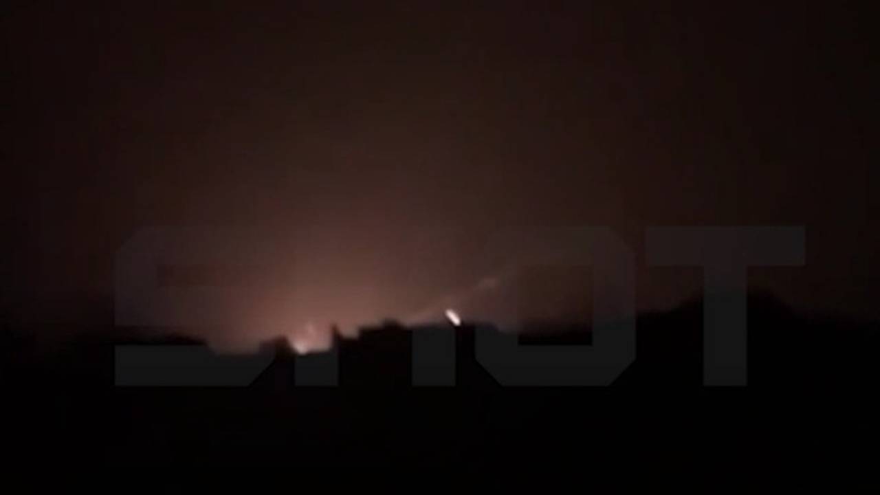 Жители российского региона сообщили о сильных взрывах Жители российского региона сообщили о сильных взрывах