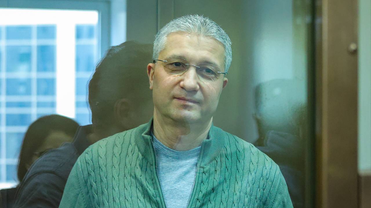 У экс-замглавы Минобороны Иванова нашли долги на миллионы рублей У экс-замглавы Минобороны Иванова нашли долги на миллионы рублей