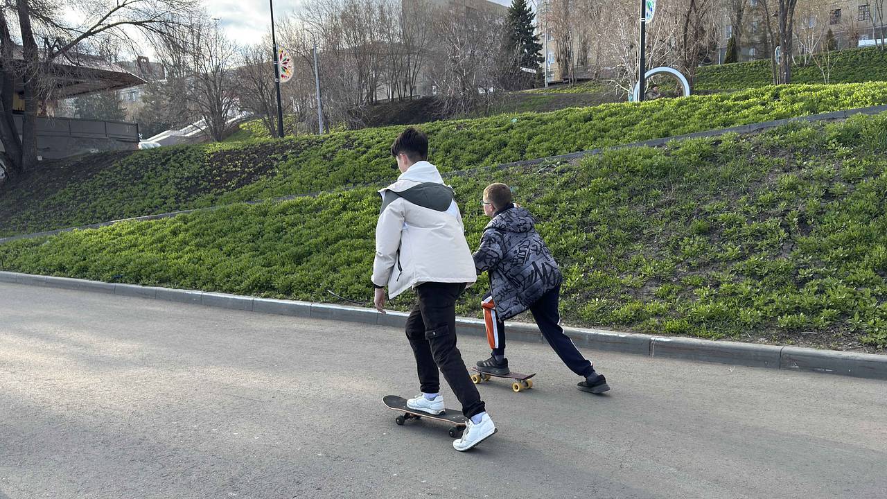 В Госдуме оценили темпы выдачи банковских карт несовершеннолетним В Госдуме оценили темпы выдачи банковских карт несовершеннолетним