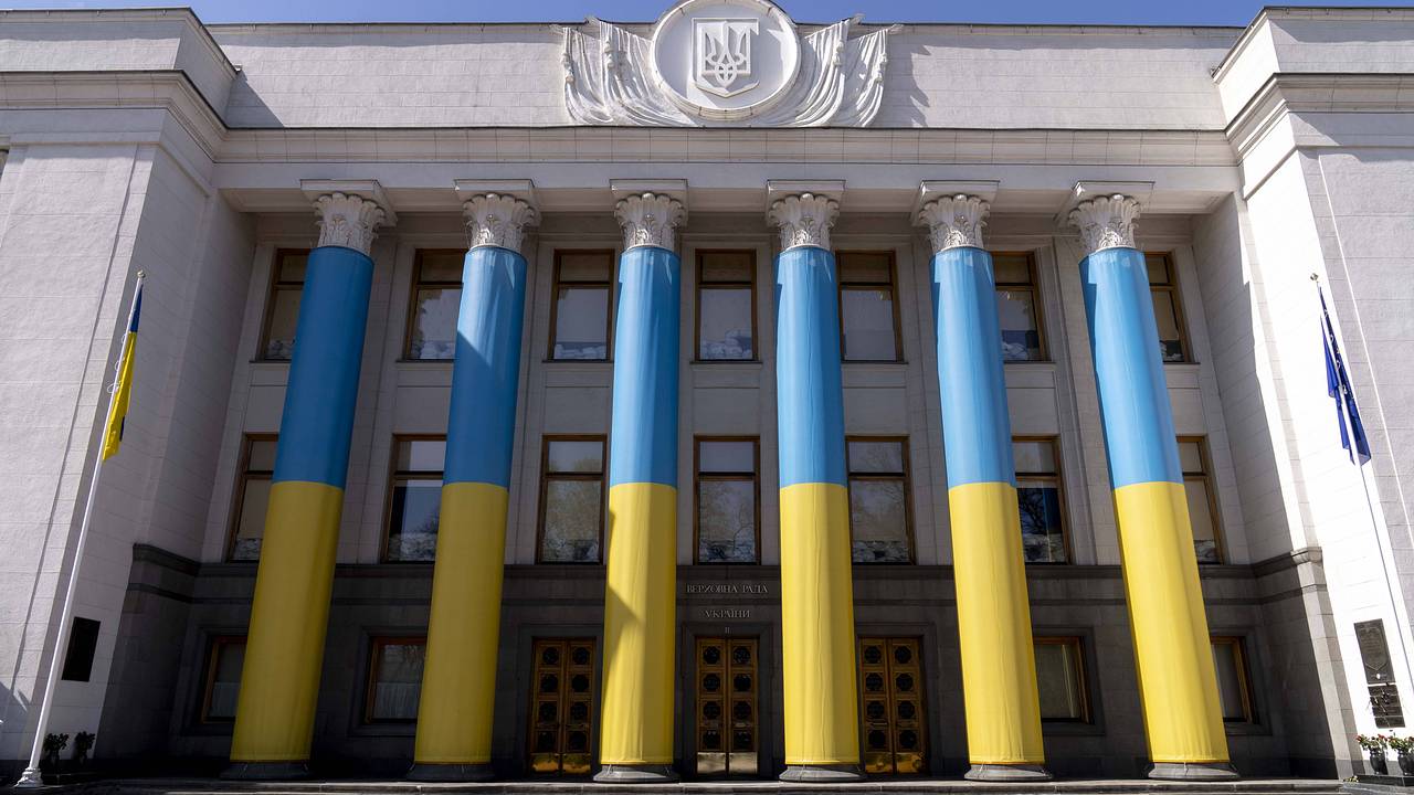 В Верховной Раде стало на одного депутата меньше В Верховной Раде стало на одного депутата меньше