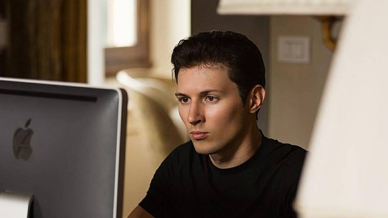 Дуров заявил о равных правах его детей на наследство Дуров заявил о равных правах его детей на наследство