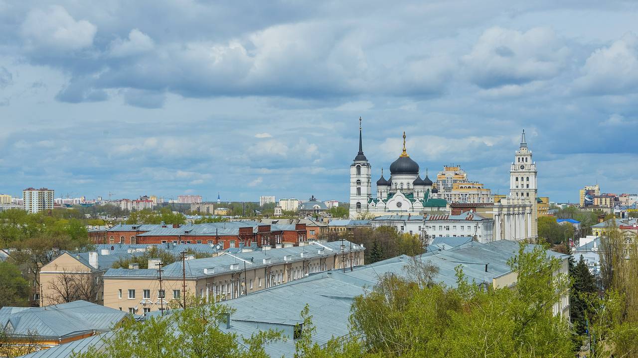Жители Воронежа сообщили о взрывах над городом Жители Воронежа сообщили о взрывах над городом