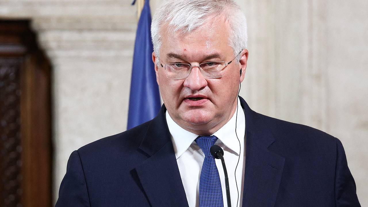 МИД Украины призвал все страны мира перестать закупать топливо в России