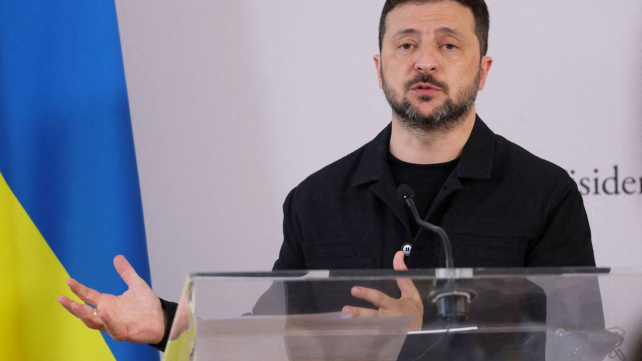 Британский аналитик заметил изменения в поведении Зеленского Британский аналитик заметил изменения в поведении Зеленского
