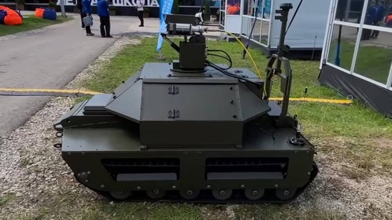 В России создали робота для лазерного разминирования В России создали робота для лазерного разминирования