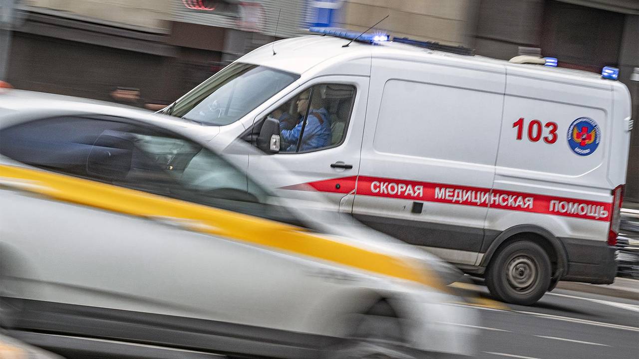 Москвичка плеснула кипятком в лицо коллеге в офисе