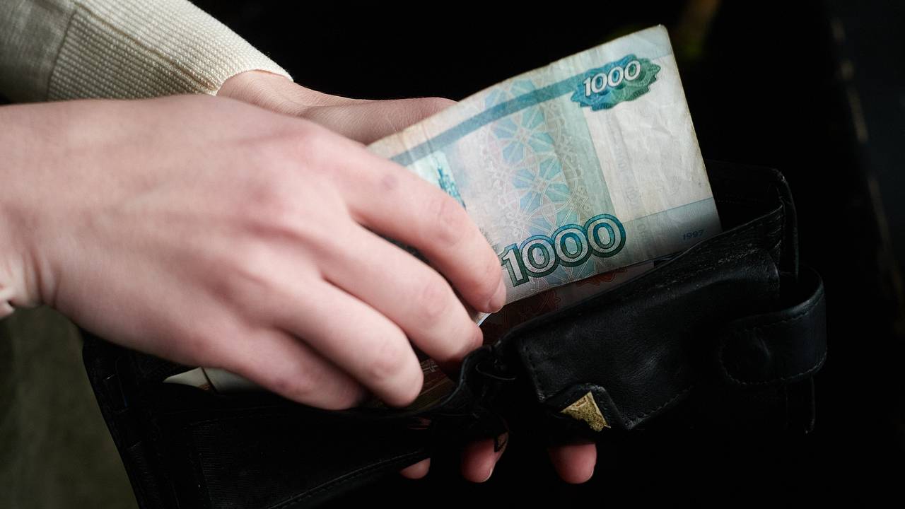 В России заметили окончание гонки зарплат В России заметили окончание гонки зарплат