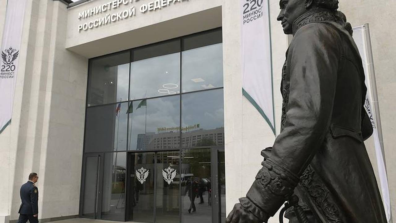 Бывшего участника КВН признали иноагентом Бывшего участника КВН признали иноагентом