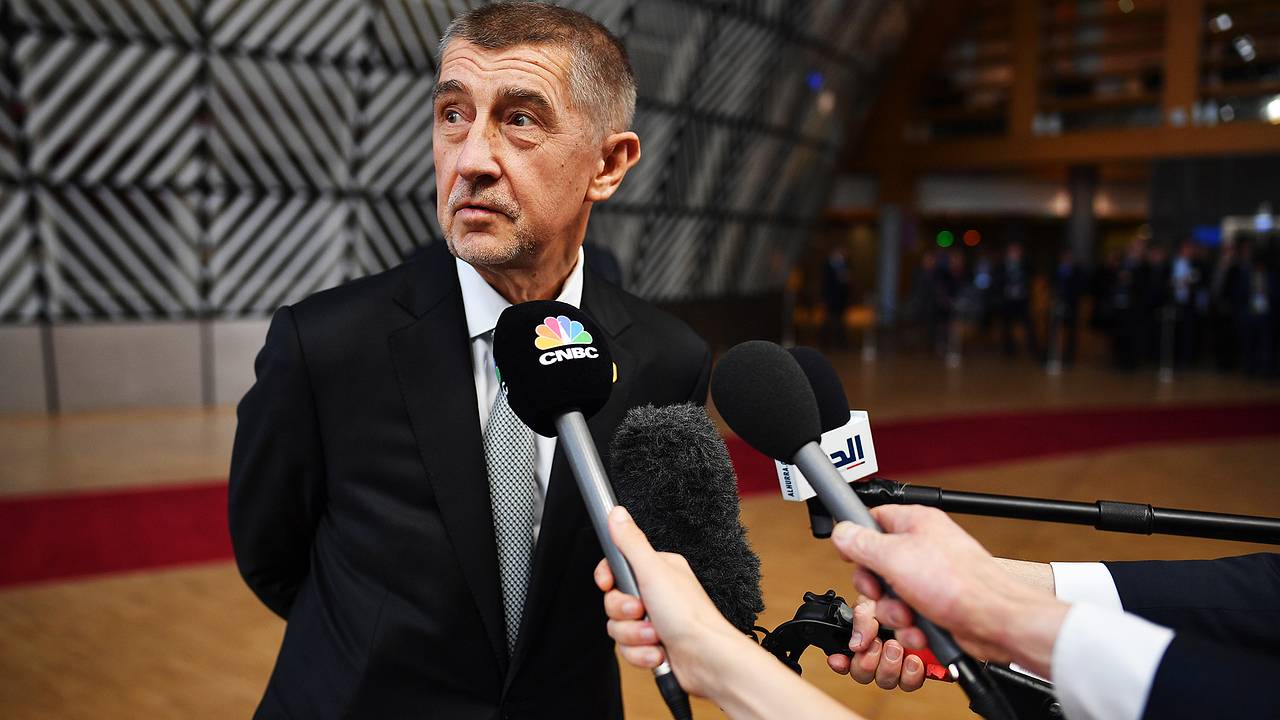 Премьер Чехии поверил в достижение мира в 2026 году