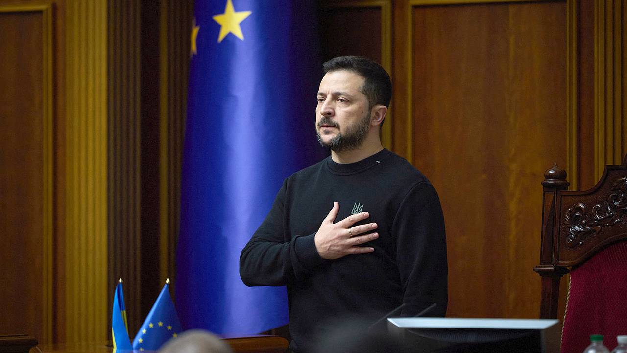 На Украине заявили о не увидевшем свет послании Зеленского