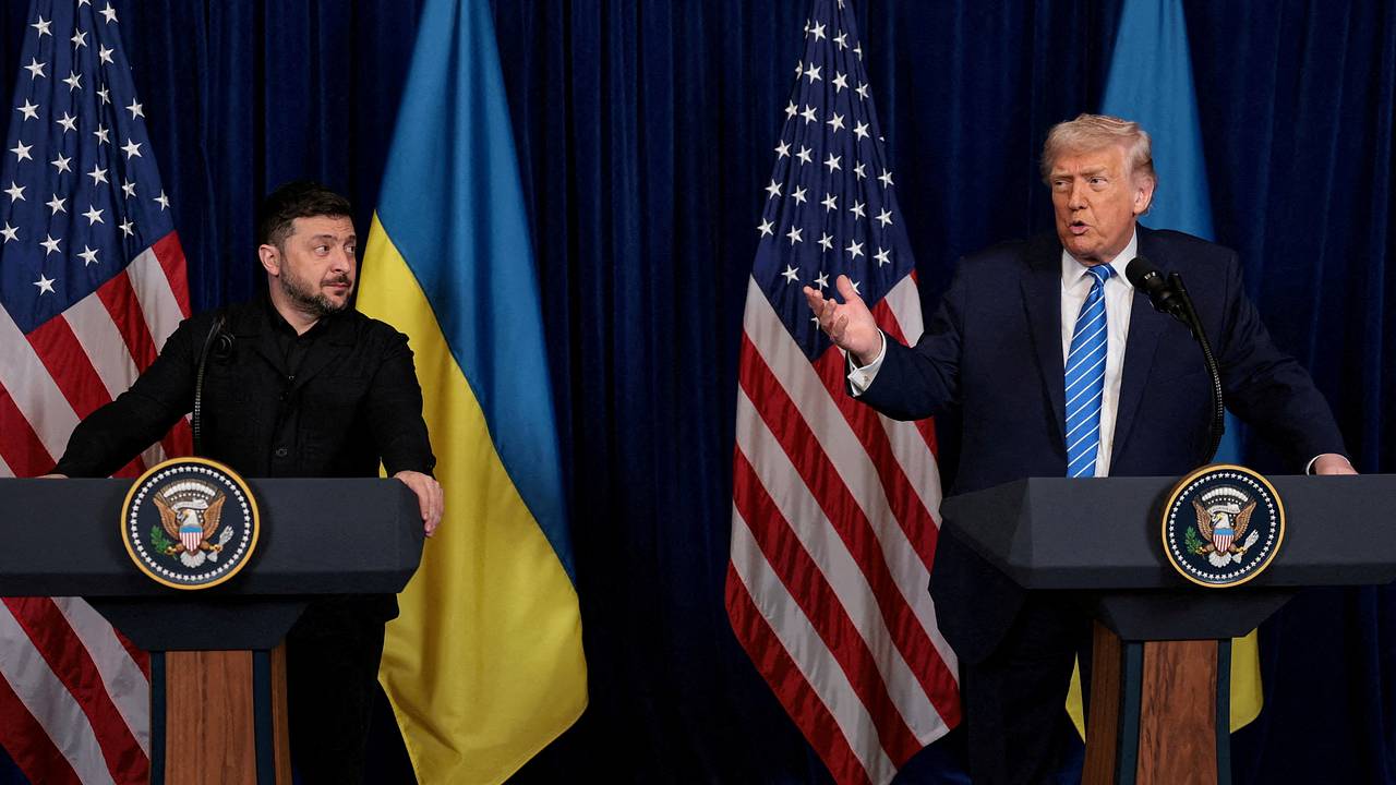 В США сообщили о напряженной обстановке на переговорах Трампа и Зеленского