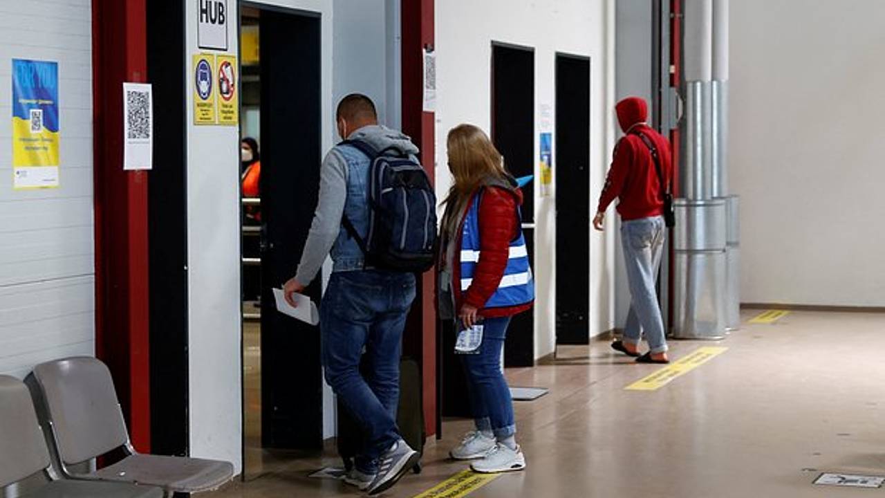 В Германии предложили возвращать на Украину годных к службе В Германии предложили возвращать на Украину годных к службе