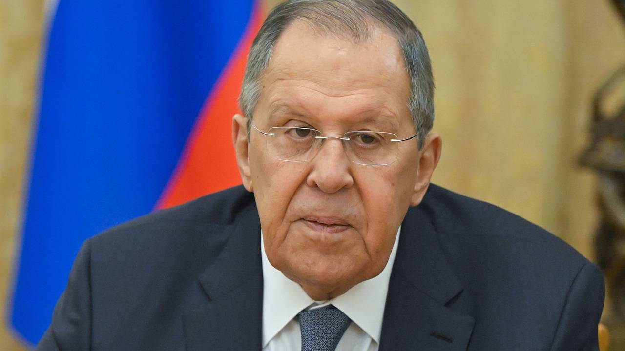 Лавров исполнил желаниях двух российских подростков