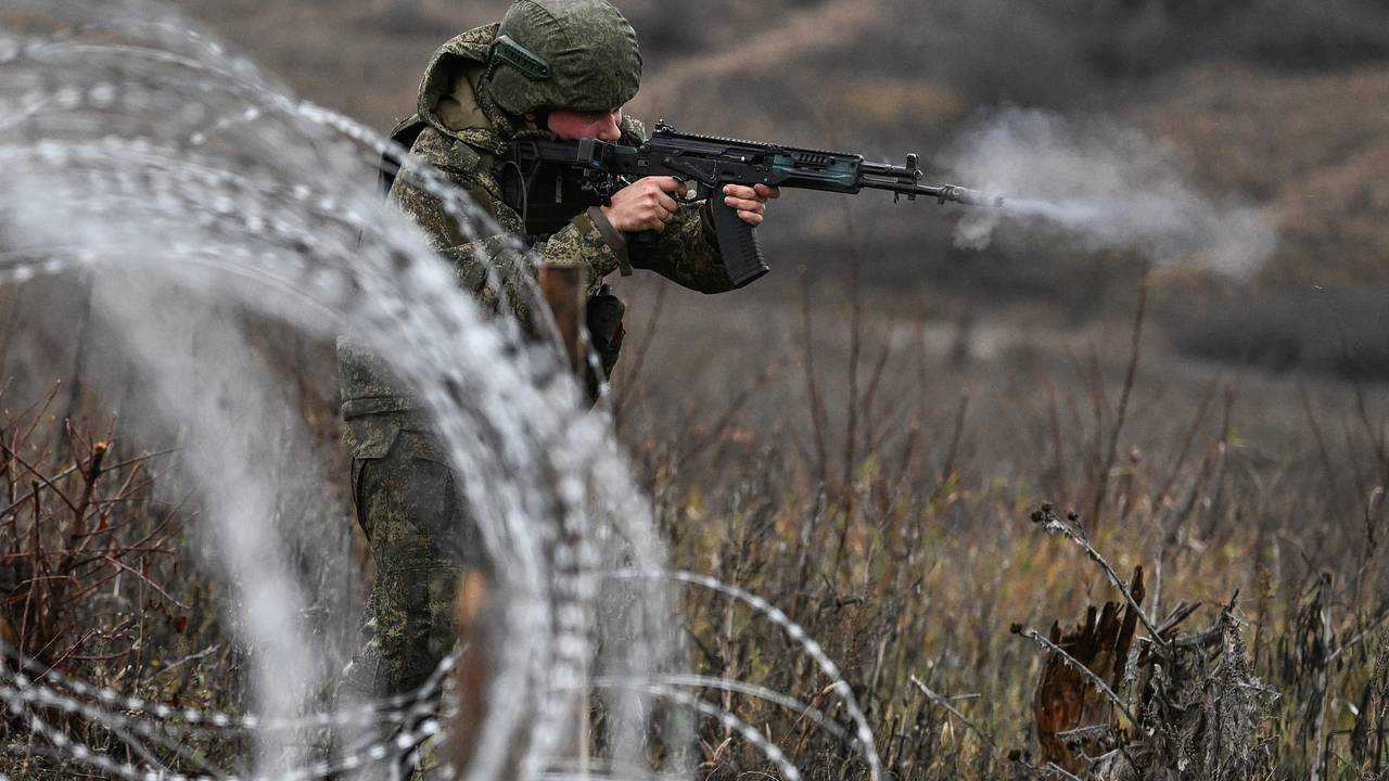 Бой российских штурмовиков в ДНР сняли на видео