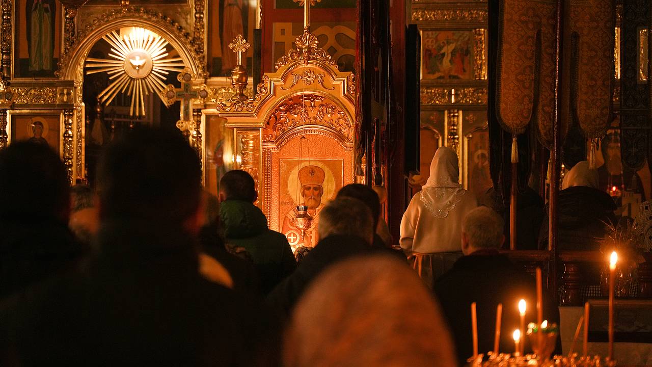 В РПЦ призвали россиян отказаться от свинского образа жизни на Рождество
