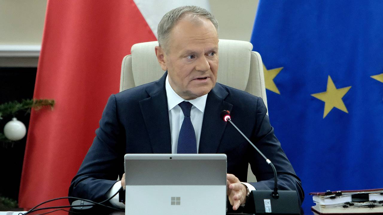 Премьер Польши ответил на призывы похитить его
