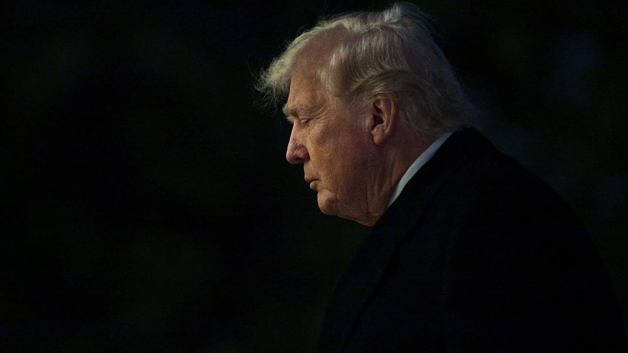 В США призвали объявить импичмент Трампу