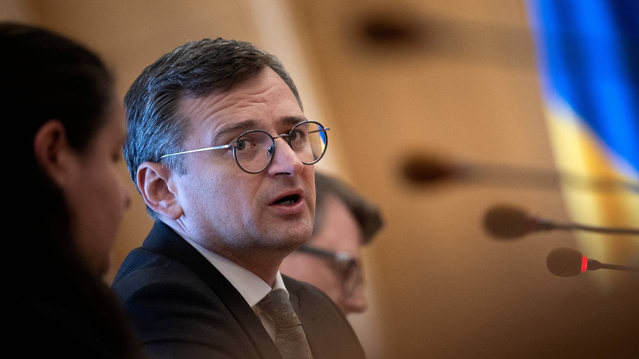 В Киеве назвали кладбище единственным объединяющим Украину фактором