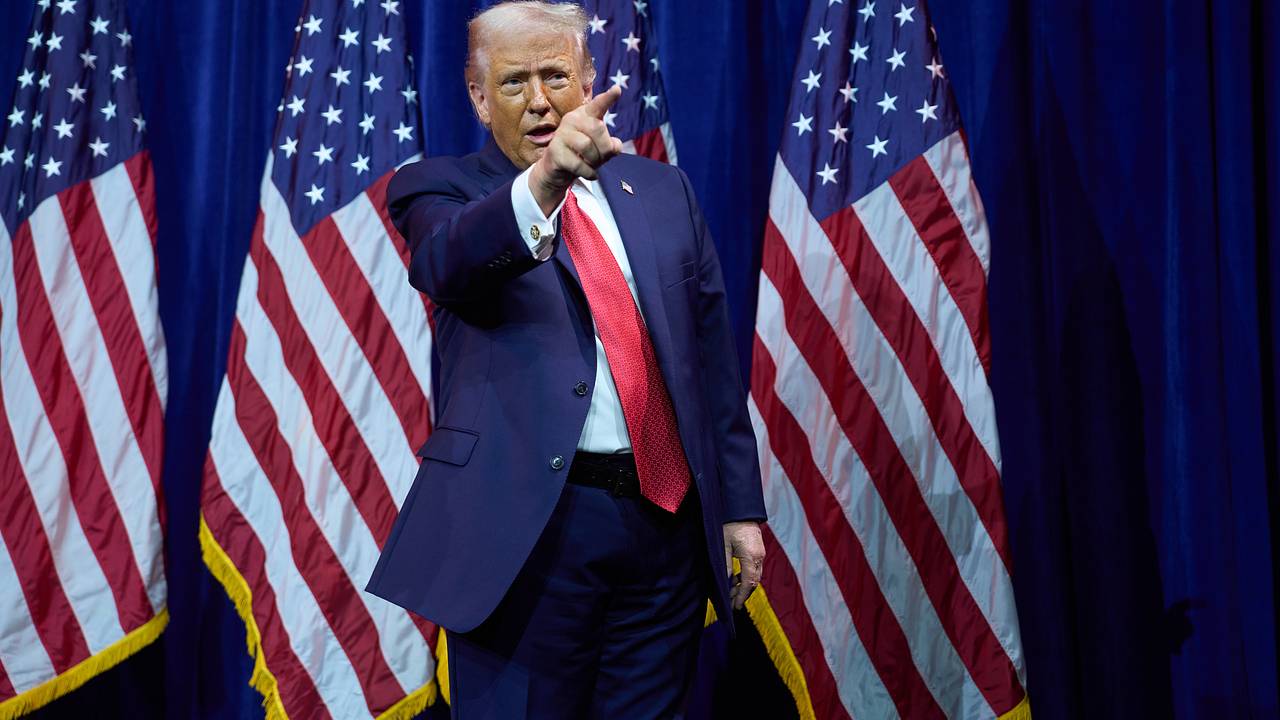 Трамп приписал себе спасение Украины