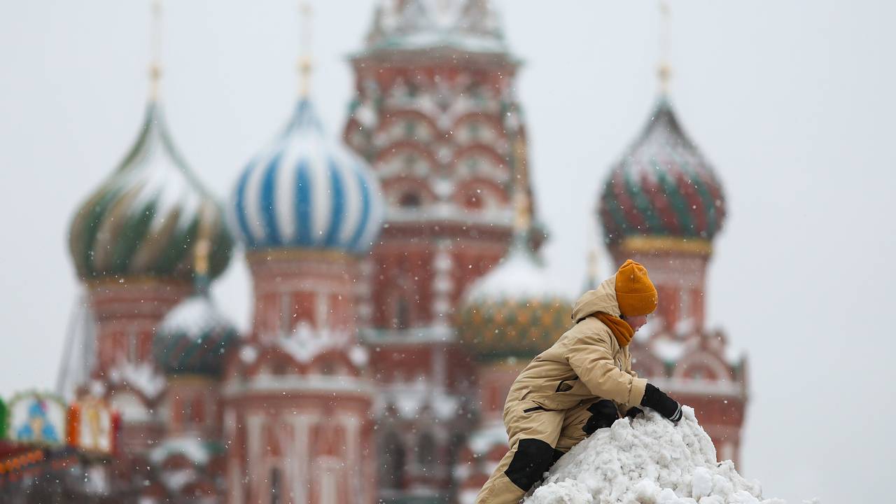 «Роскосмос» опубликовал снимок надвигающегося на Москву циклона