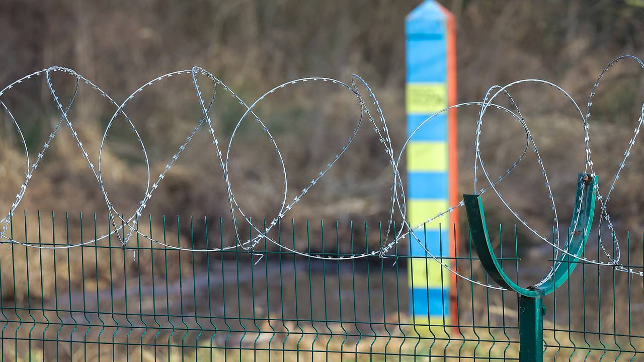 Итальянца не пустили на Украину на собственную свадьбу за поддержку России и Путина Итальянца не пустили на Украину на собственную свадьбу за поддержку России и Путина