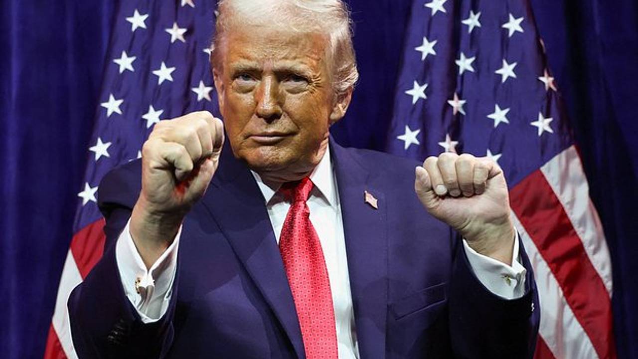 Трамп заявил об интересе России к США Трамп заявил об интересе России к США