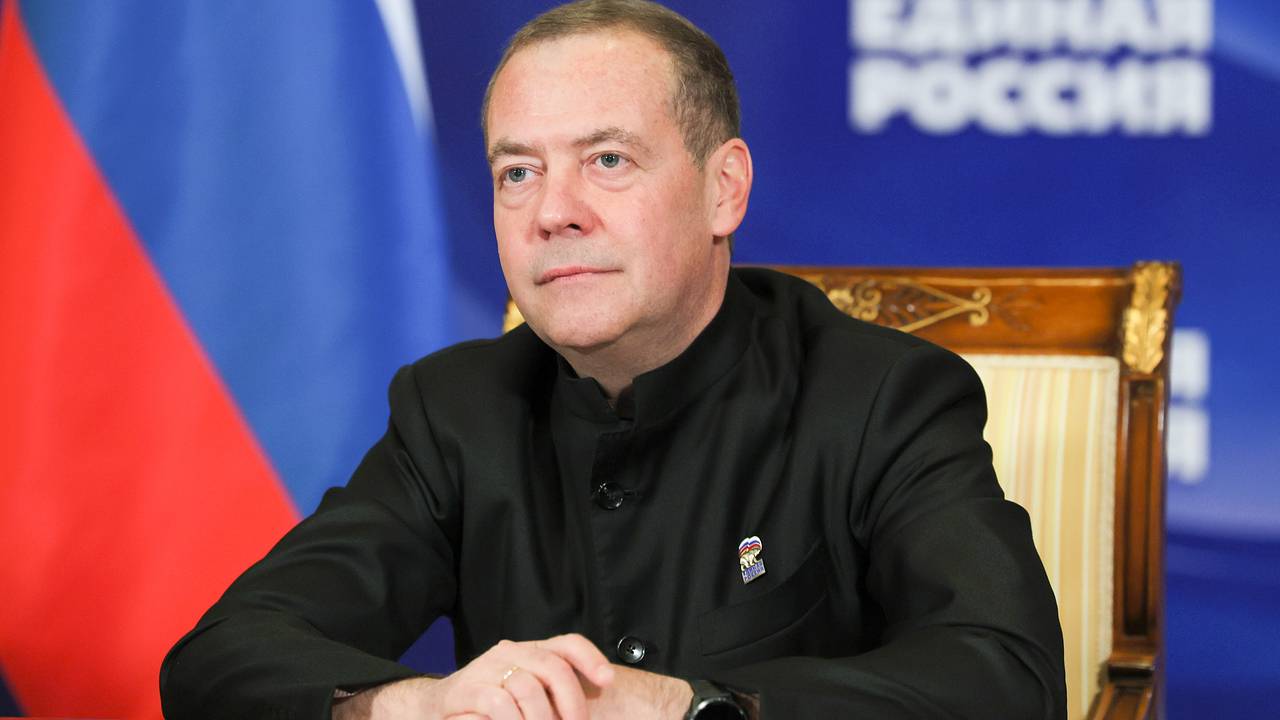 Медведев оценил будущие антироссийские санкции фразой «ничего нового»