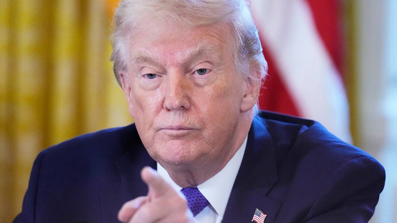Американские генералы выступили против одного приказа Трампа. Чем их не устроило стремление президента США захватить Гренландию?