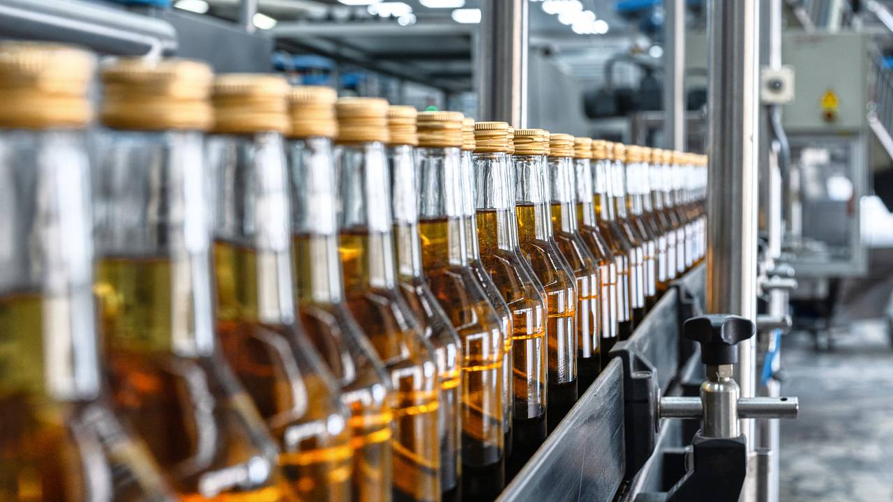 В России спрогнозировали рост черного рынка алкоголя