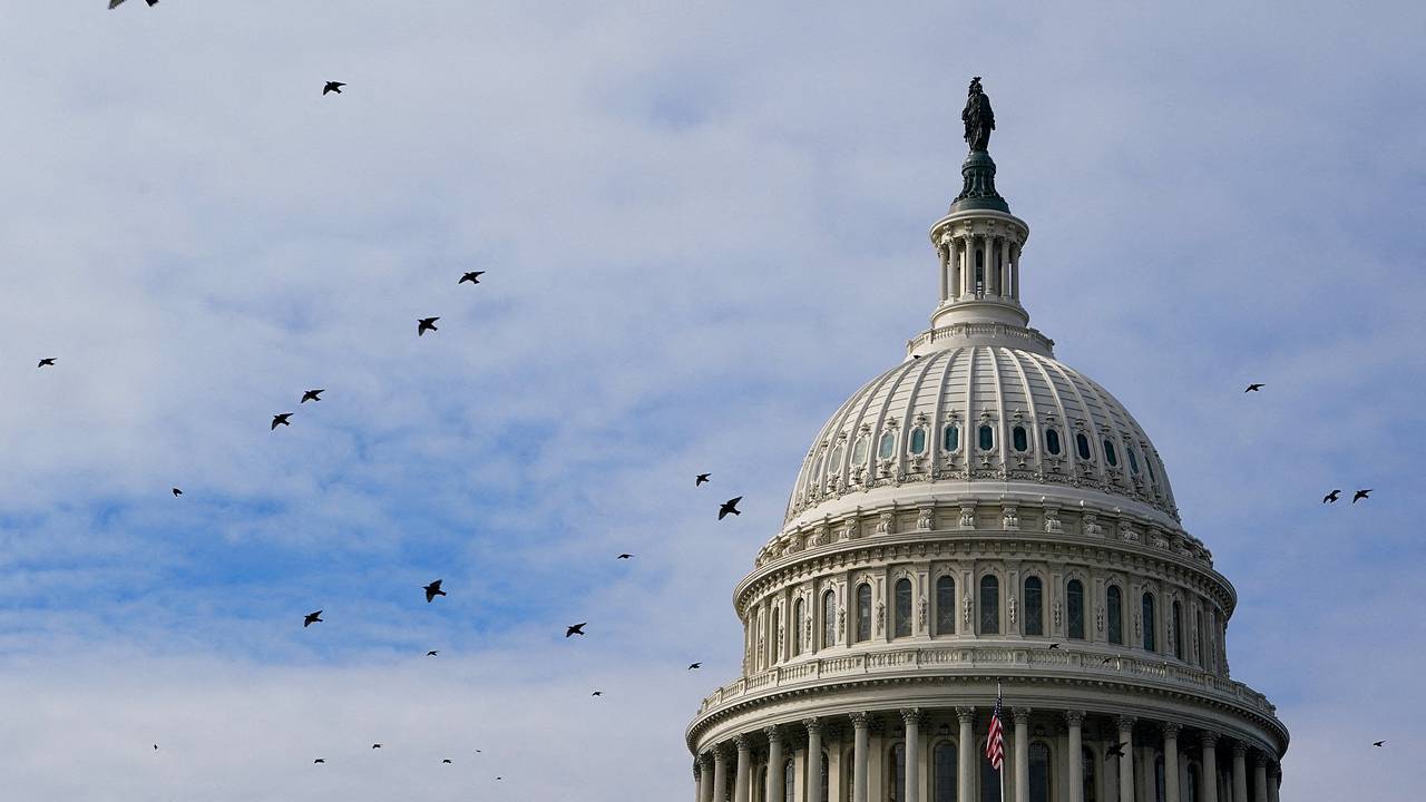 В Конгрессе США захотели запретить Трампу приобретать Гренландию
