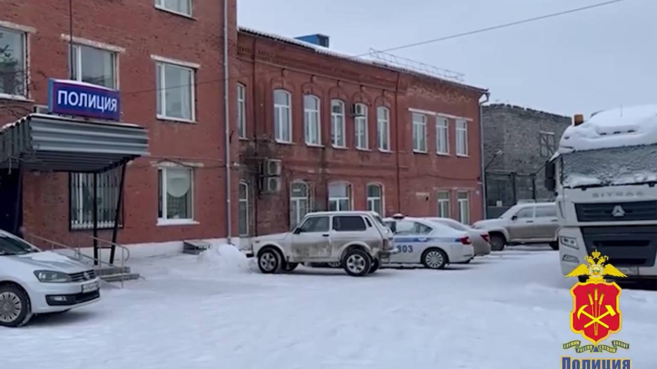 Похитивший у российских пенсионеров деньги курьер попался в столице Похитивший у российских пенсионеров деньги курьер попался в столице