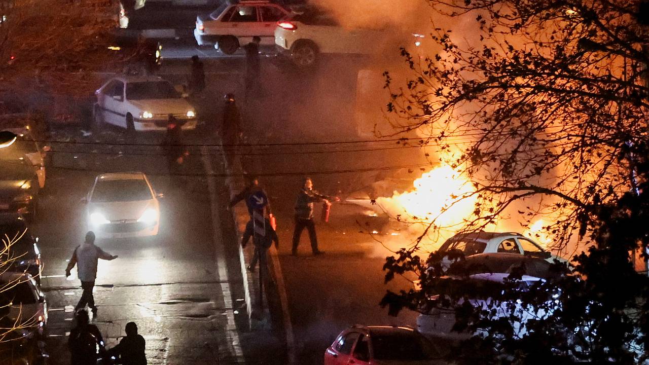 Американцы заявили о 12 тысячах погибших в протестах иранцев